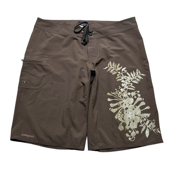Patagonia Pants - Patagonia Worn Wear Planing Boardshorts Women’s Size 12 Stretch Brown Y2K Beach